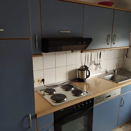 Schones Einfaches In Nethen Homestay